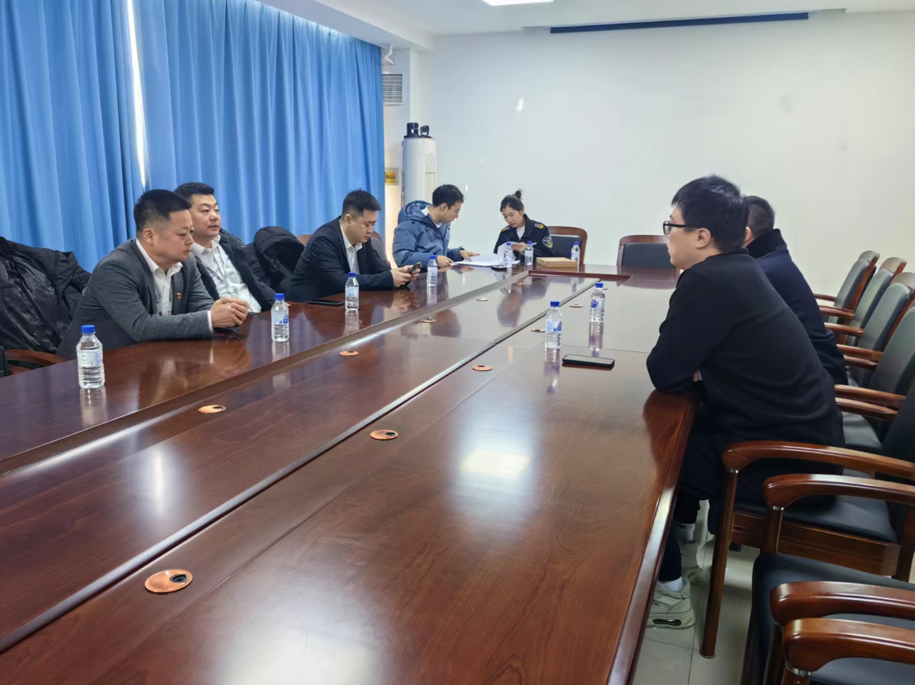 驰而不息纠“四风” 风清气正过佳节——恒行娱乐集团纪委开展节前纠“四风”监督检查工作